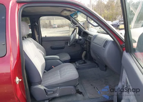 2000 Toyota Tacoma Prerunner from USA, damaged, VIN 4TASM92NXYZ618536